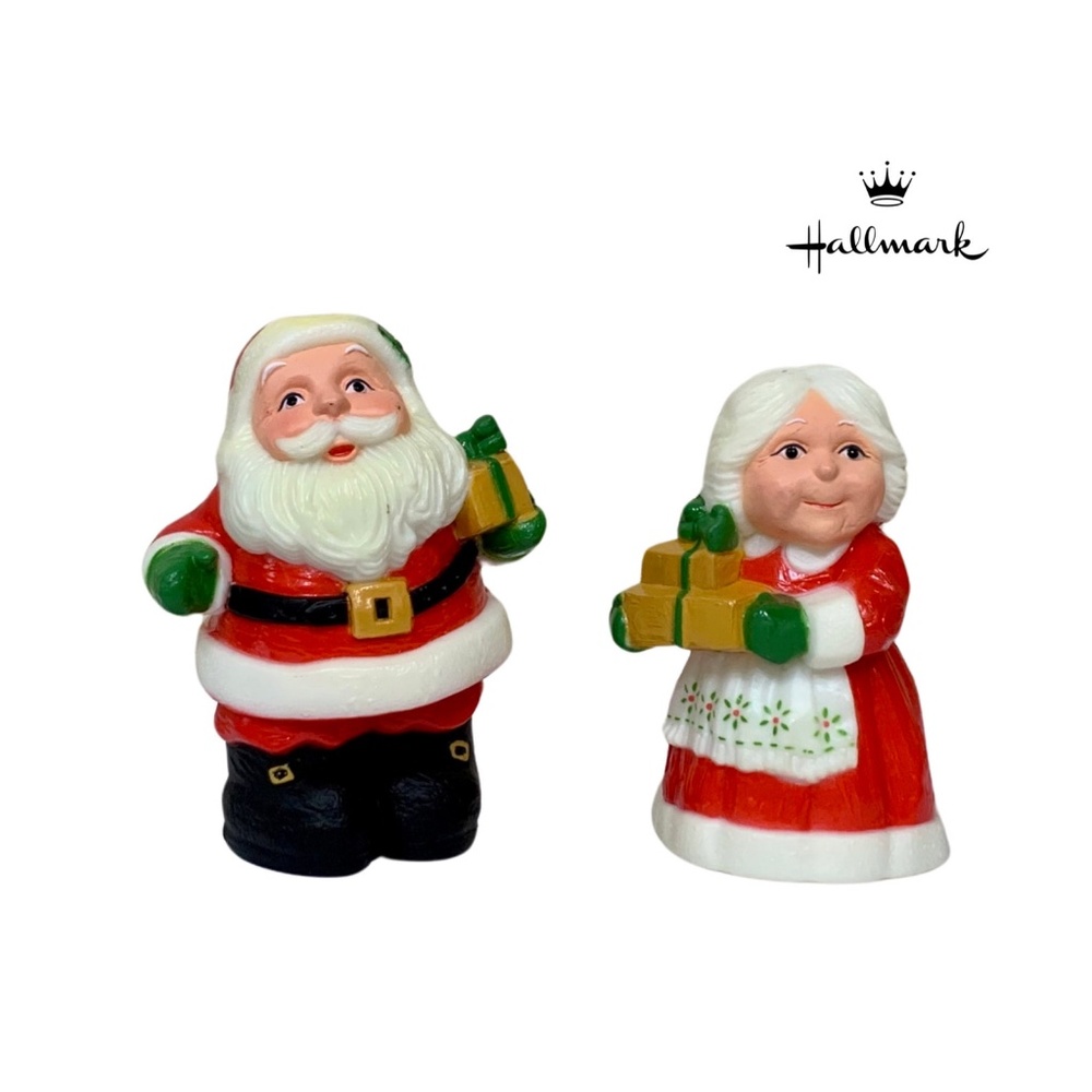 Hallmark "Mr. & Mrs. Claus" Salt and Pepper Shakers, Vintage - (1970's)